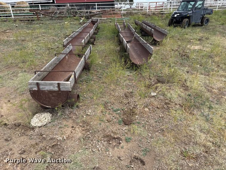 image for item DS6820 (9) feed bunks