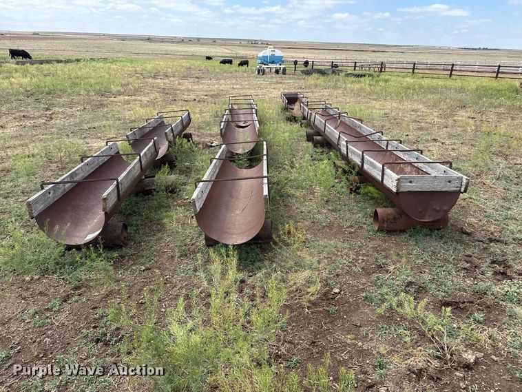 image for item DS6820 (9) feed bunks