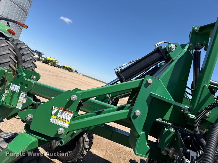 image for item DS6822 2010 Great Plains YP3025A-24TR twin row air seeder