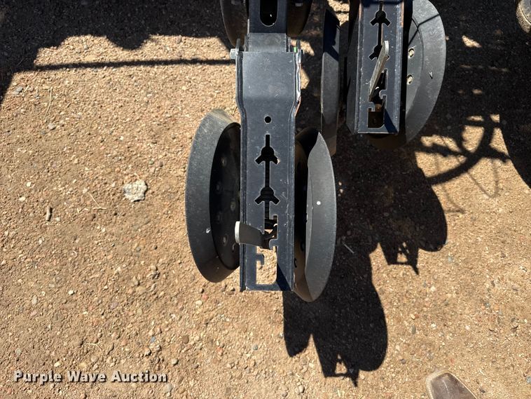 image for item DS6822 2010 Great Plains YP3025A-24TR twin row air seeder