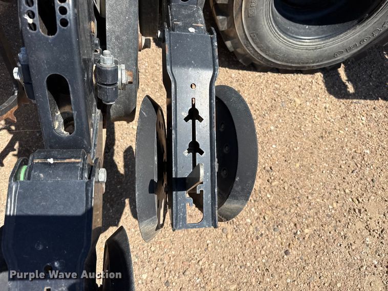 image for item DS6822 2010 Great Plains YP3025A-24TR twin row air seeder