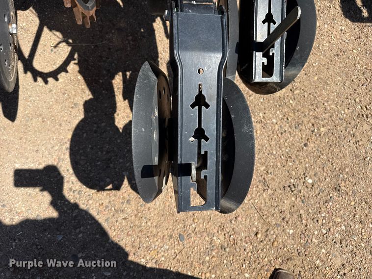 image for item DS6822 2010 Great Plains YP3025A-24TR twin row air seeder