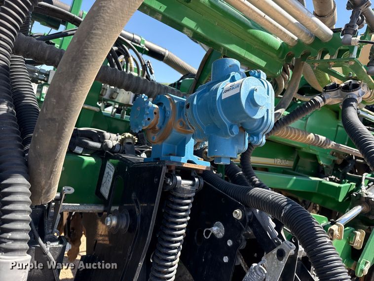image for item DS6822 2010 Great Plains YP3025A-24TR twin row air seeder