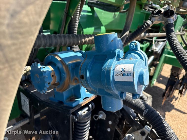 image for item DS6822 2010 Great Plains YP3025A-24TR twin row air seeder
