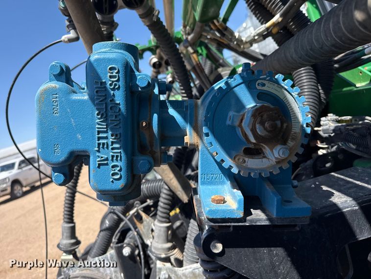 image for item DS6822 2010 Great Plains YP3025A-24TR twin row air seeder