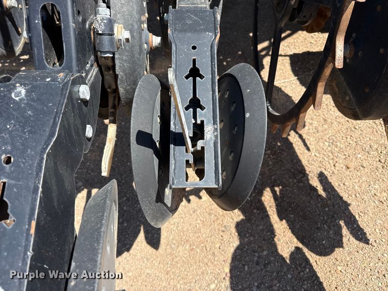 image for item DS6822 2010 Great Plains YP3025A-24TR twin row air seeder