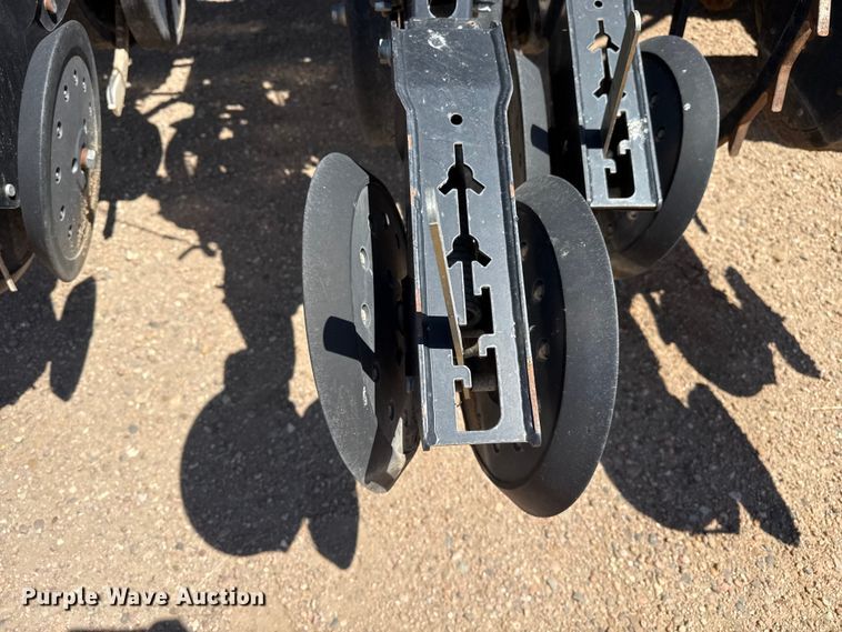 image for item DS6822 2010 Great Plains YP3025A-24TR twin row air seeder