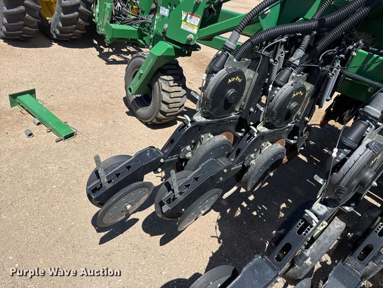 image for item DS6822 2010 Great Plains YP3025A-24TR twin row air seeder