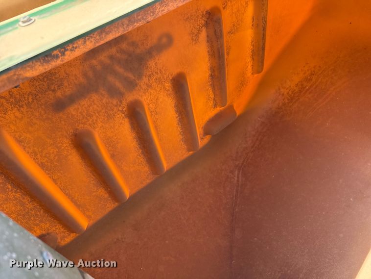 image for item DS6822 2010 Great Plains YP3025A-24TR twin row air seeder