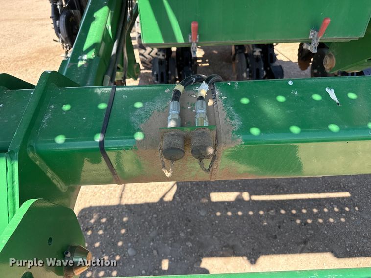 image for item DS6822 2010 Great Plains YP3025A-24TR twin row air seeder