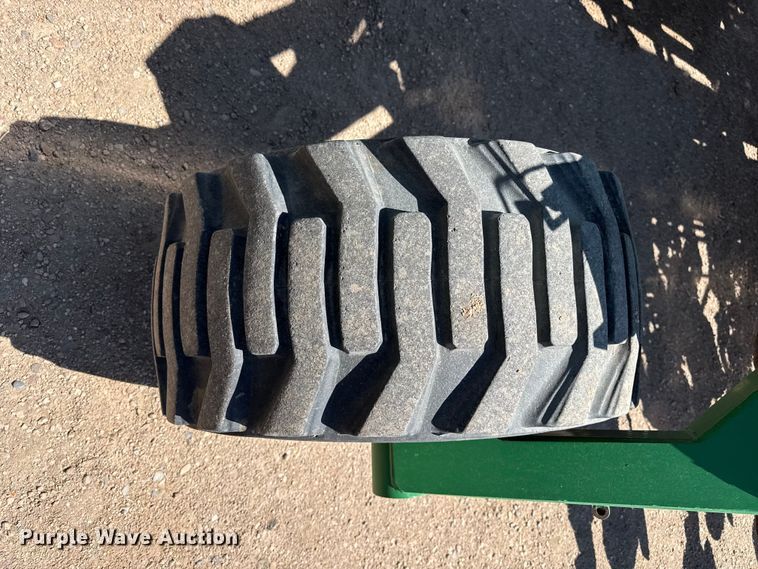 image for item DS6822 2010 Great Plains YP3025A-24TR twin row air seeder