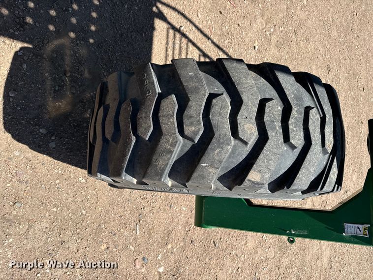 image for item DS6822 2010 Great Plains YP3025A-24TR twin row air seeder