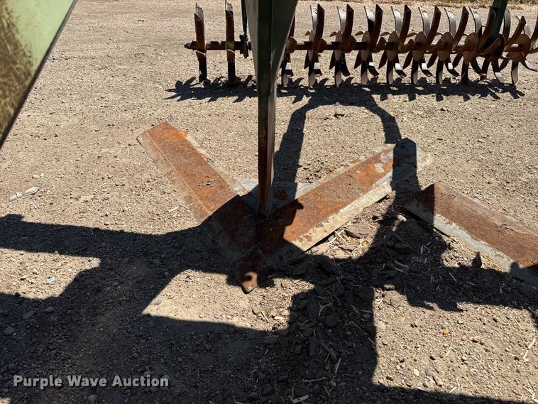 image for item DS6824 Quinstar LZ 5-40 sweep plow