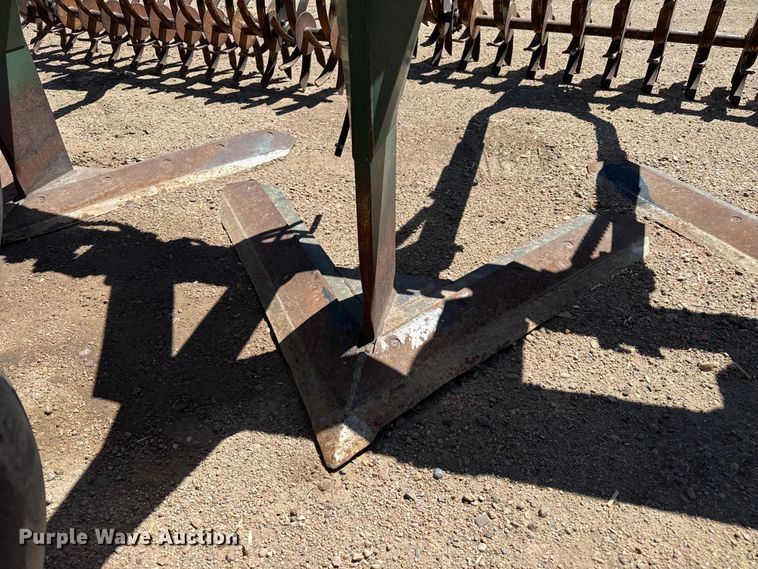 image for item DS6824 Quinstar LZ 5-40 sweep plow