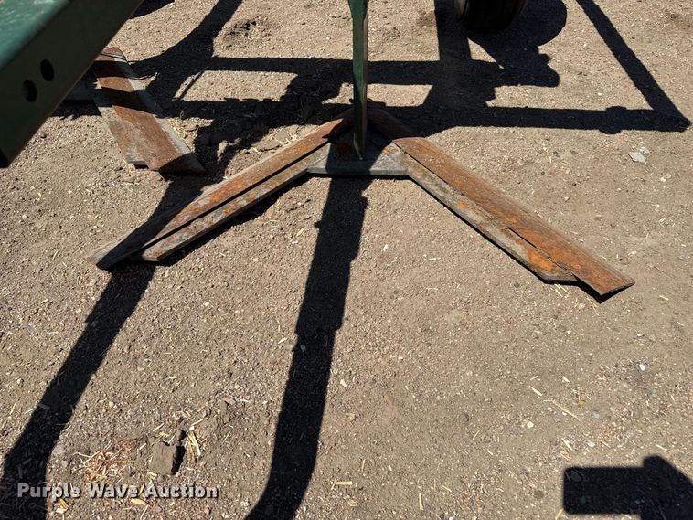 image for item DS6824 Quinstar LZ 5-40 sweep plow