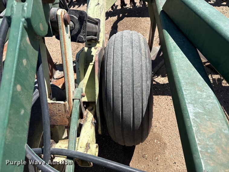 image for item DS6824 Quinstar LZ 5-40 sweep plow