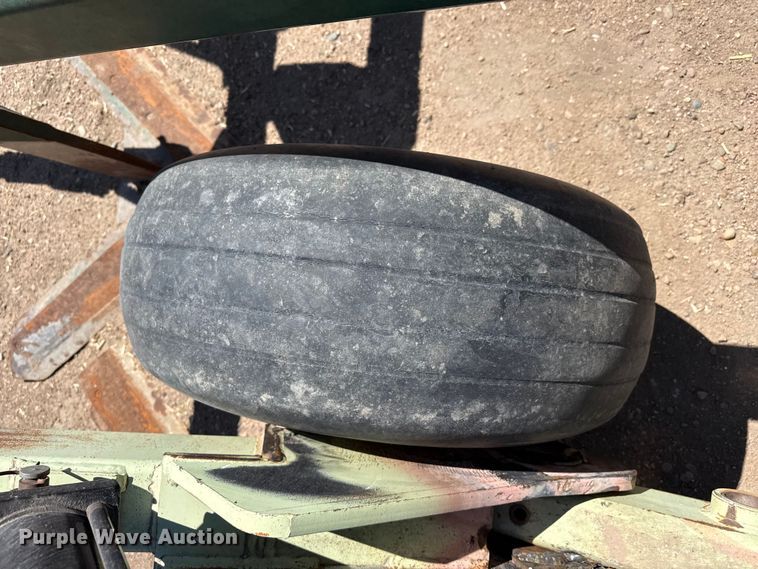 image for item DS6824 Quinstar LZ 5-40 sweep plow