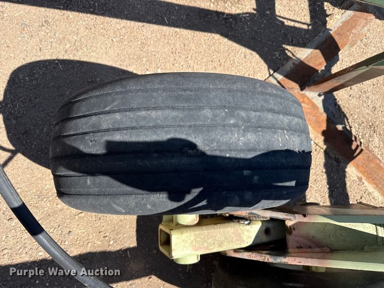 image for item DS6824 Quinstar LZ 5-40 sweep plow