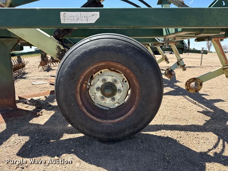 image for item DS6824 Quinstar LZ 5-40 sweep plow