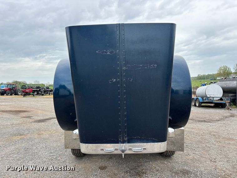 image for item DT0182 1989 Peterbilt 379 semi truck