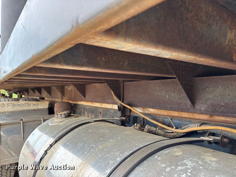 image for item DT0183 1988 Kenworth W90 flatbed truck