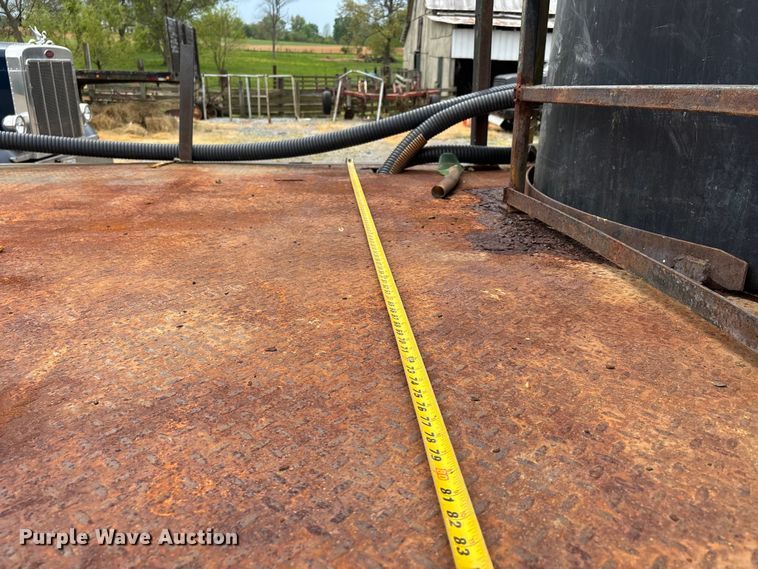 image for item DT0183 1988 Kenworth W90 flatbed truck