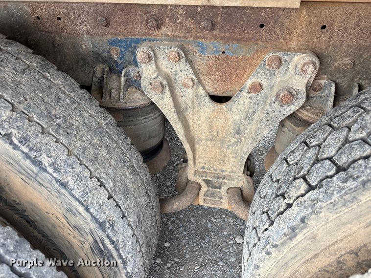 image for item DT0183 1988 Kenworth W90 flatbed truck