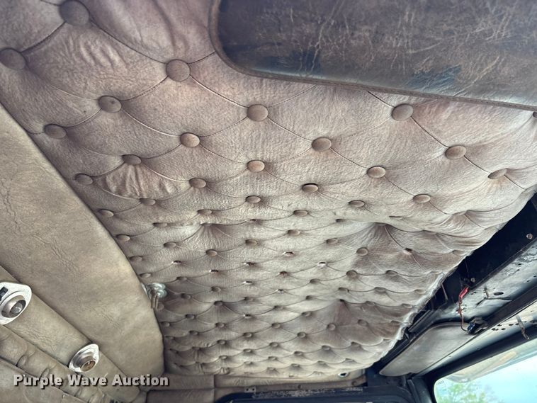 image for item DT0183 1988 Kenworth W90 flatbed truck