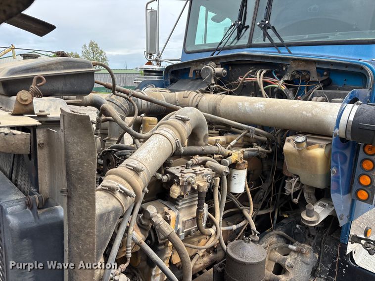 image for item DT0183 1988 Kenworth W90 flatbed truck