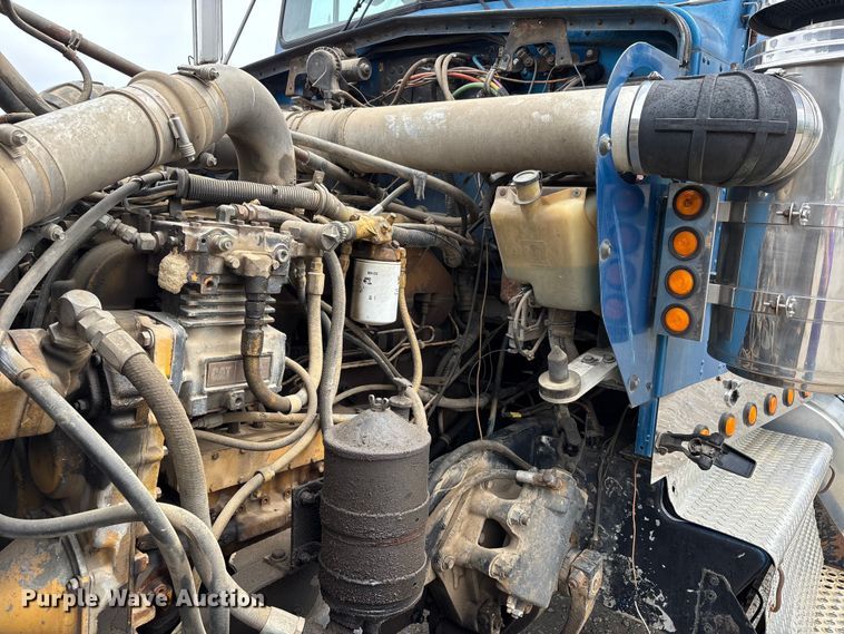 image for item DT0183 1988 Kenworth W90 flatbed truck