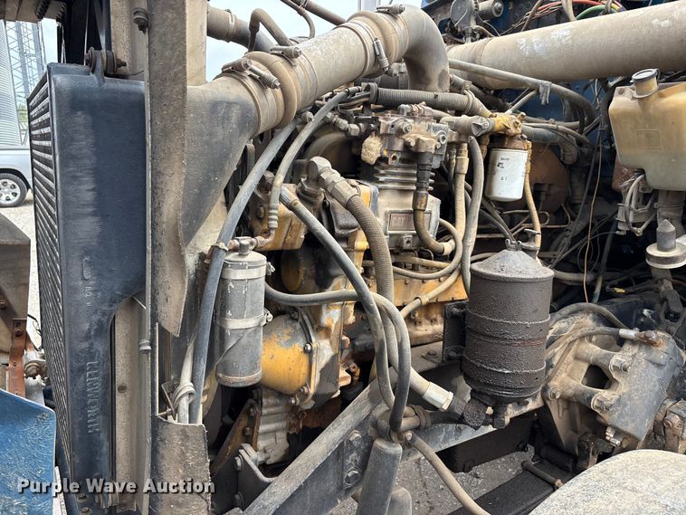 image for item DT0183 1988 Kenworth W90 flatbed truck