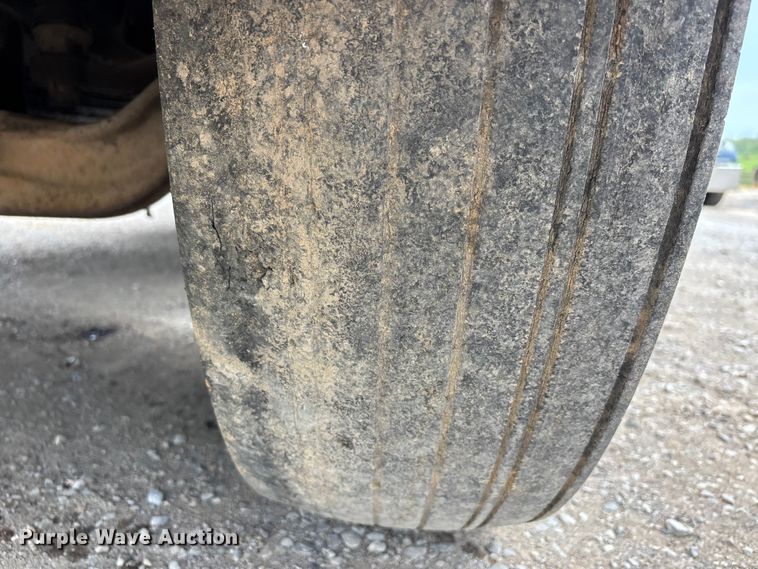 image for item DT0183 1988 Kenworth W90 flatbed truck