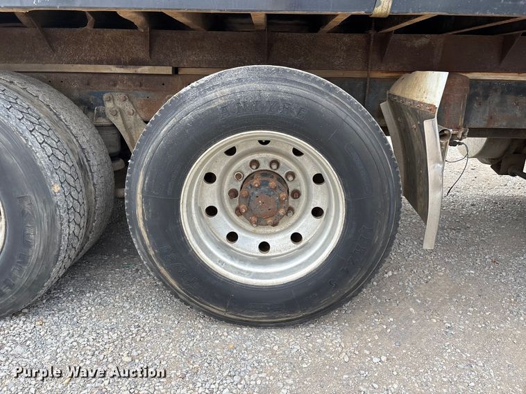 image for item DT0183 1988 Kenworth W90 flatbed truck