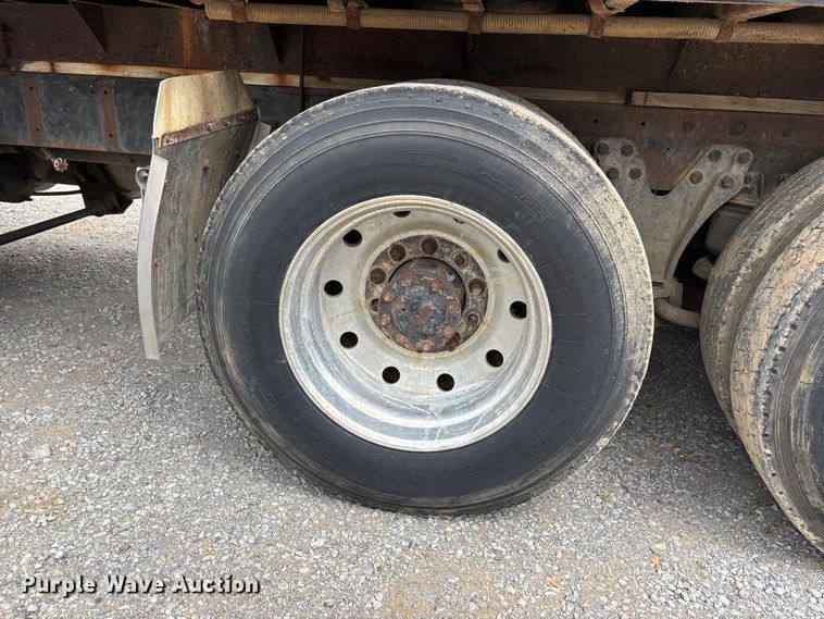 image for item DT0183 1988 Kenworth W90 flatbed truck