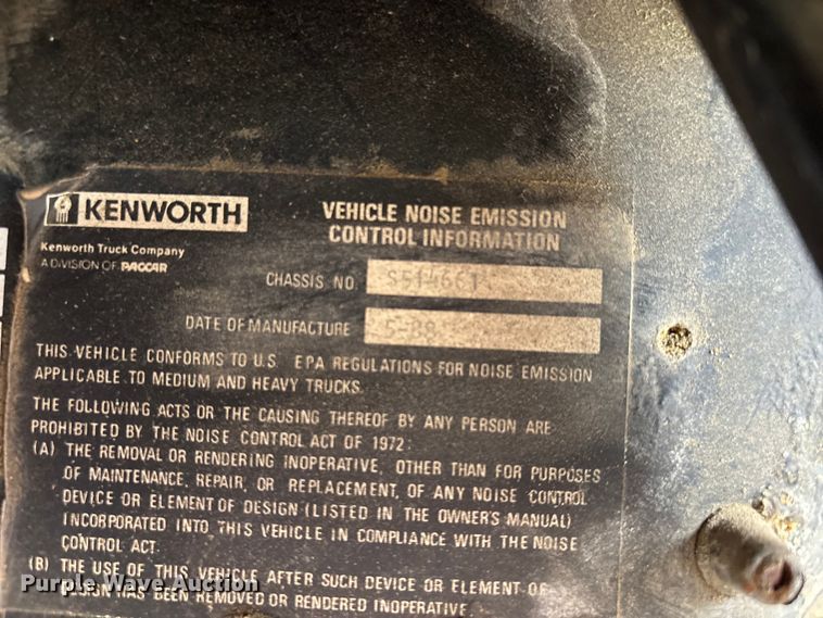 image for item DT0183 1988 Kenworth W90 flatbed truck