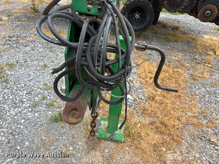 image for item DT0184 2014 Great Plains 2N-3010-4875 no-till grain drill