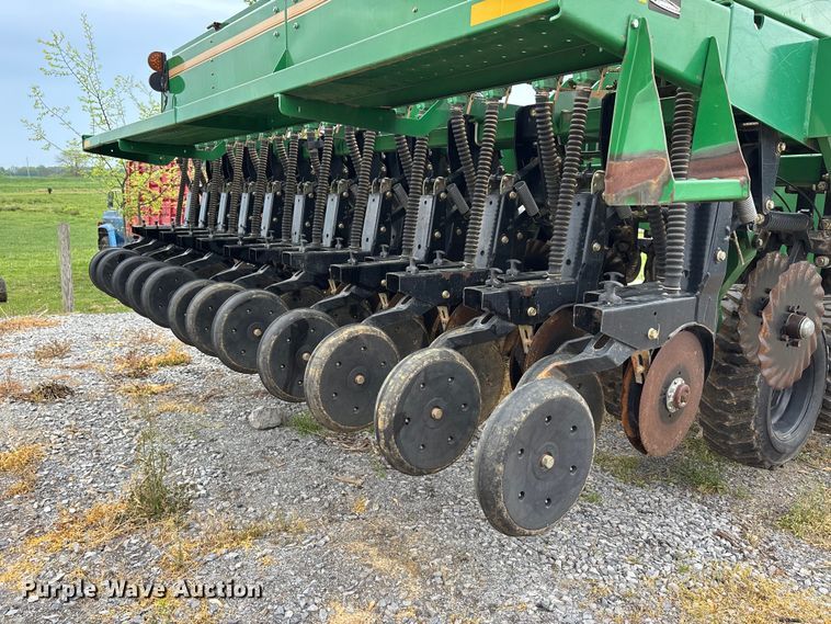 image for item DT0184 2014 Great Plains 2N-3010-4875 no-till grain drill