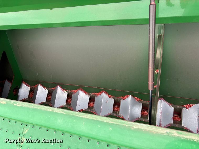 image for item DT0184 2014 Great Plains 2N-3010-4875 no-till grain drill
