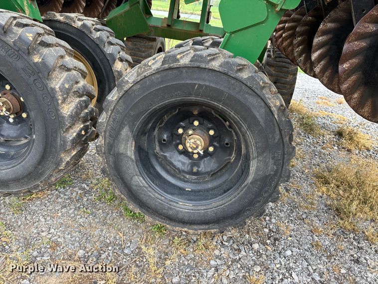 image for item DT0184 2014 Great Plains 2N-3010-4875 no-till grain drill