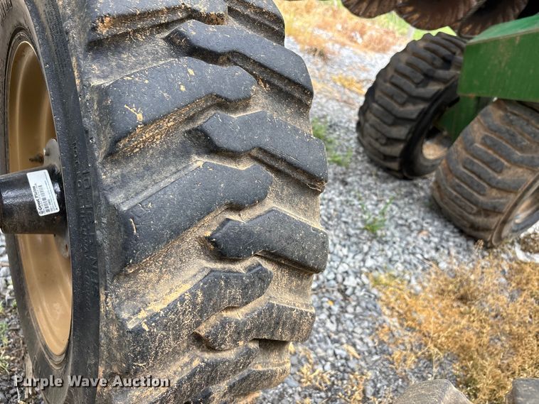 image for item DT0184 2014 Great Plains 2N-3010-4875 no-till grain drill