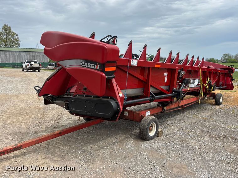 image for item DT0185 2008 Case IH 3412 corn head