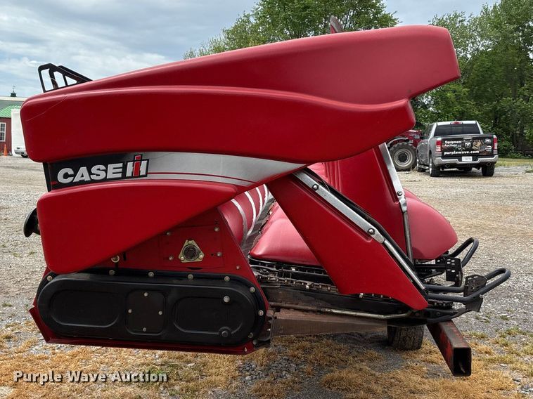 image for item DT0185 2008 Case IH 3412 corn head