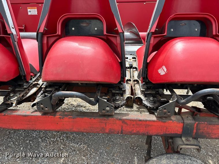 image for item DT0185 2008 Case IH 3412 corn head