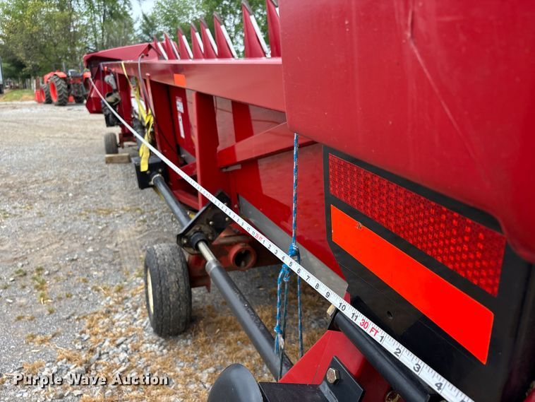 image for item DT0185 2008 Case IH 3412 corn head