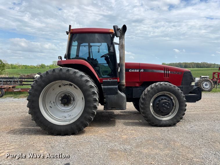 image for item DT0188 2001 Case IH MX240 Magnum MFWD tractor