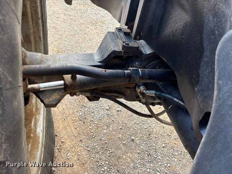 image for item DT0188 2001 Case IH MX240 Magnum MFWD tractor