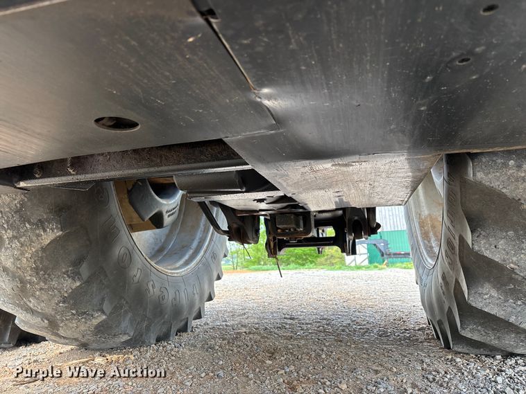 image for item DT0188 2001 Case IH MX240 Magnum MFWD tractor