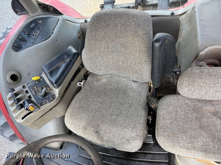 image for item DT0188 2001 Case IH MX240 Magnum MFWD tractor