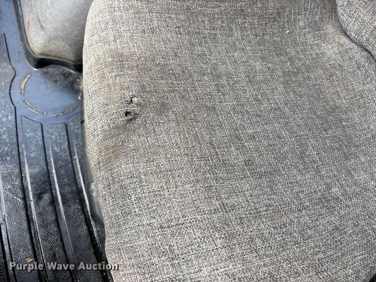 image for item DT0188 2001 Case IH MX240 Magnum MFWD tractor