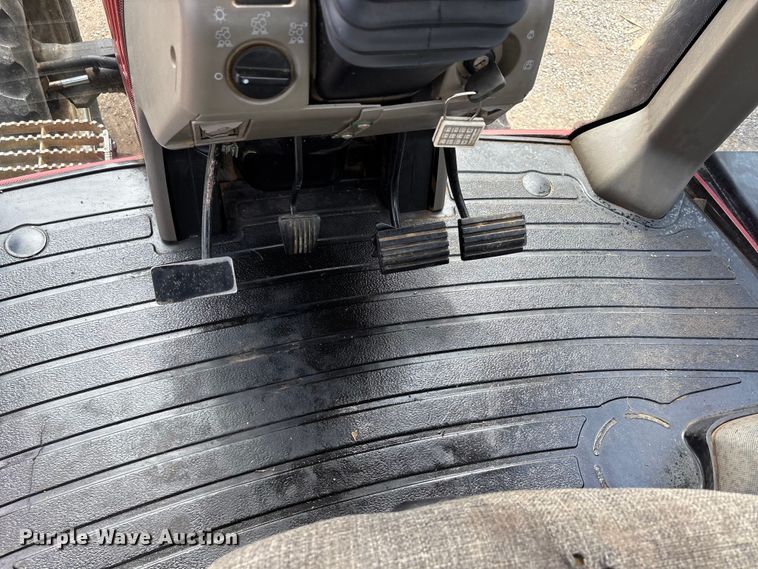 image for item DT0188 2001 Case IH MX240 Magnum MFWD tractor